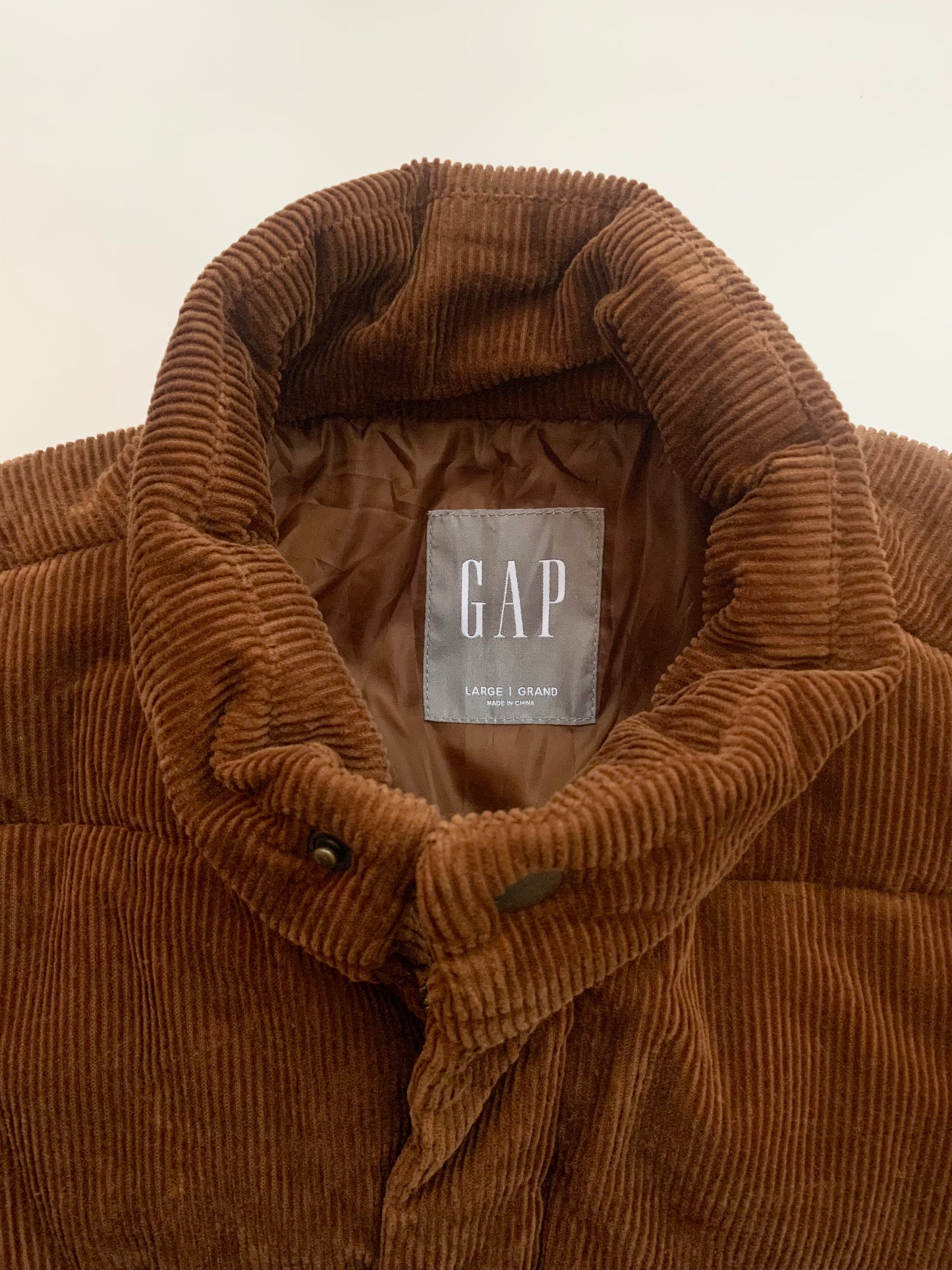 Brown Corduroy Puffer Jacket (L)