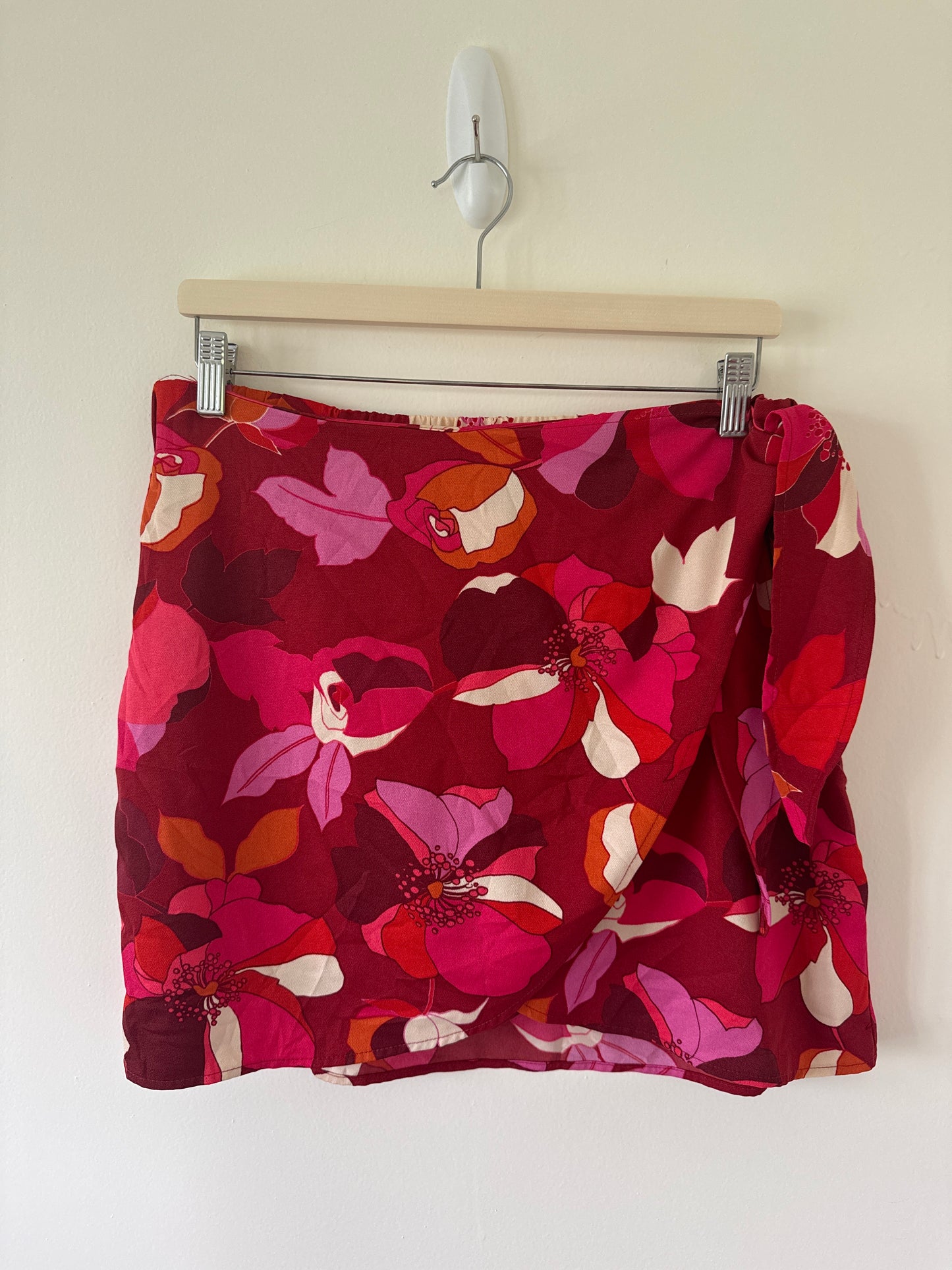 Pink and Red Peony Print Wrap Skort (L)