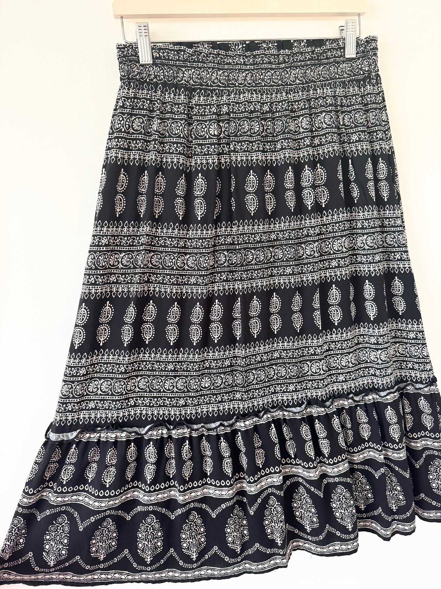 Nicole Miller Tiered Boho Skirt (L)