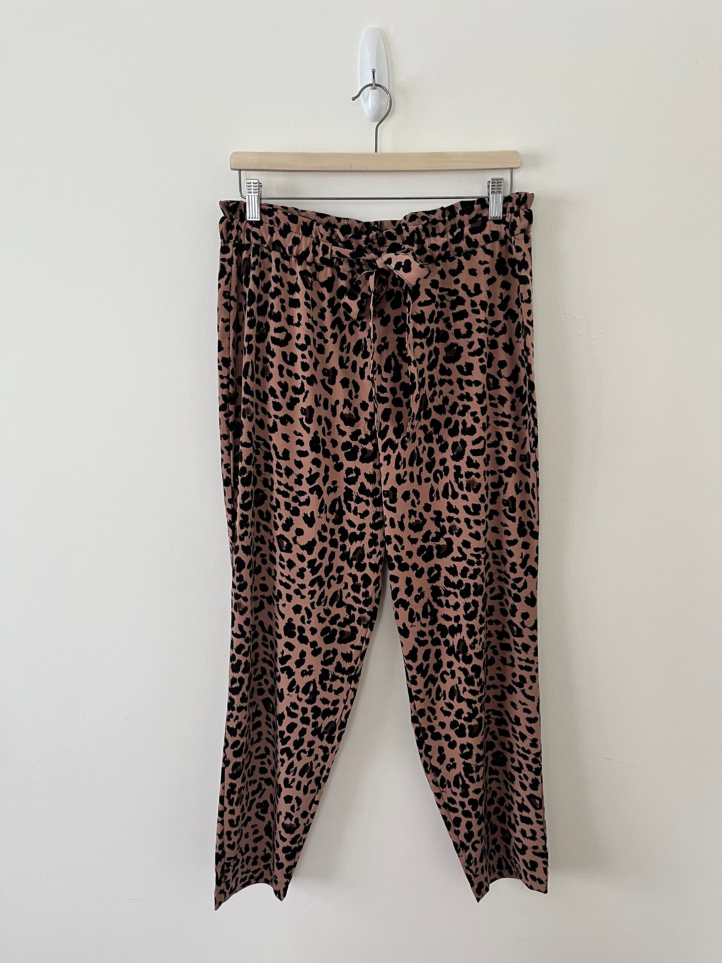 Leopard Paper-Bag Pants (L)