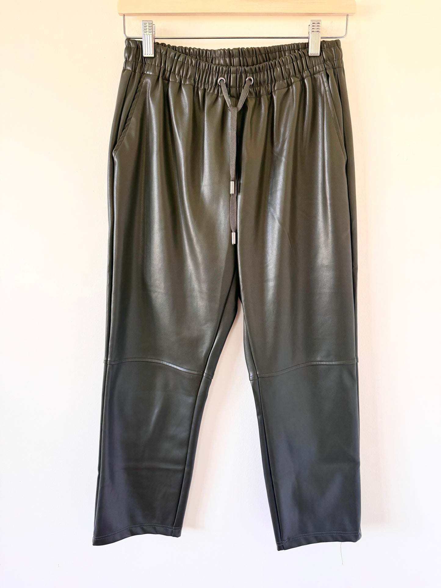 Laundry by Shelli Segal Olive Faux Leather Joggers (S)