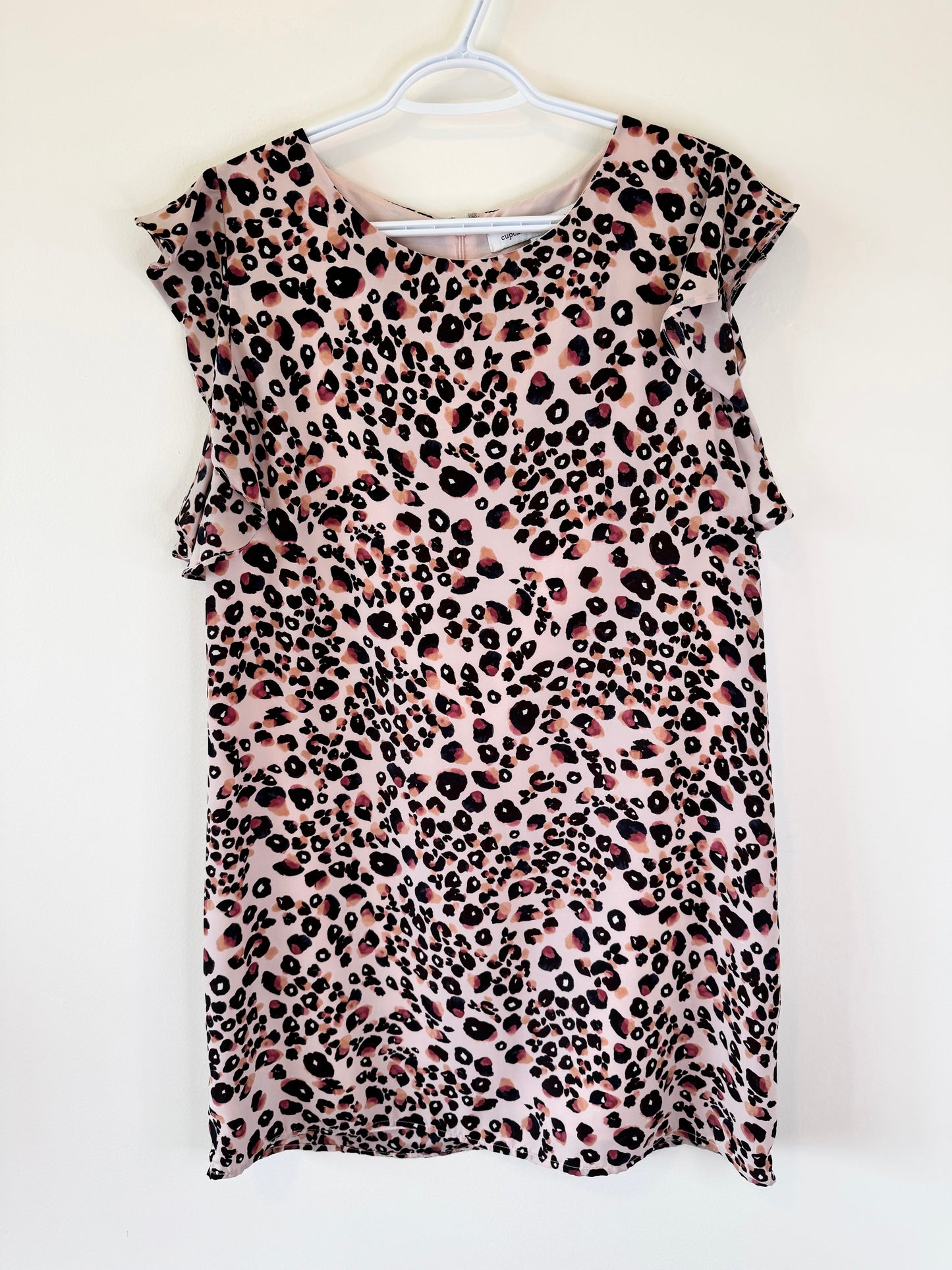 Cupcakes and Cashmere Rose Leopard Ruffle-Sleeve Shift Dress (L)