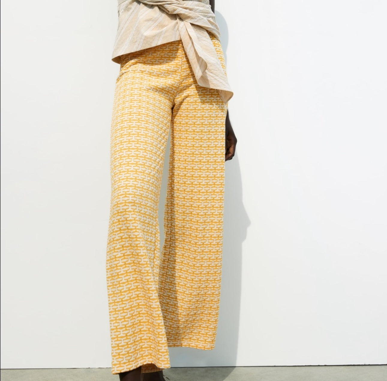 Zara Yellow Jacquard Pants (L)