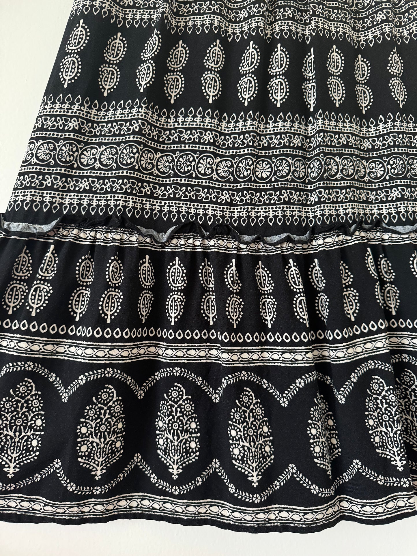 Nicole Miller Tiered Boho Skirt (L)